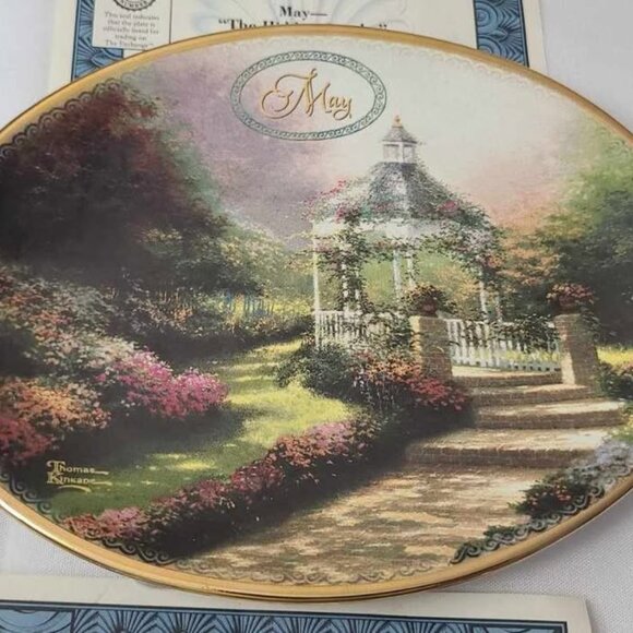 The Bradford Exchange Boxed Set Of 12 Ceramic Thomas Kinkade Decorative Plates - Picture 6 of 9